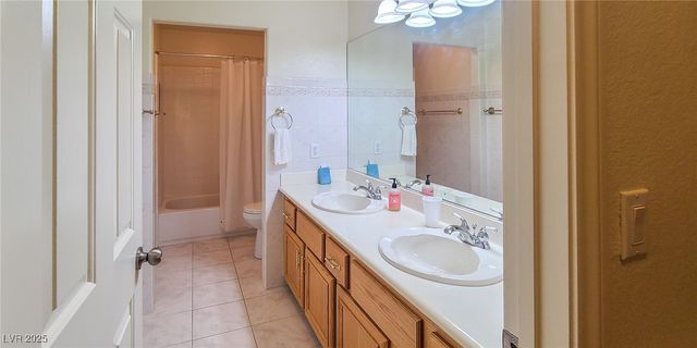 4100 Highland Castle Court, Las Vegas, NV 89129