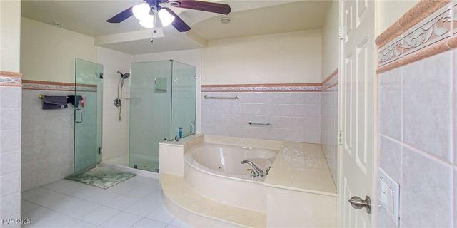 4100 Highland Castle Court, Las Vegas, NV 89129