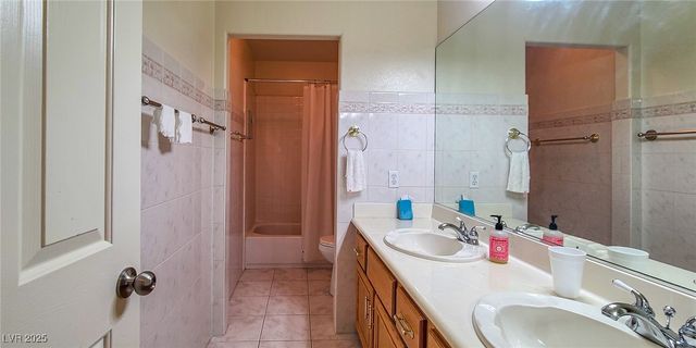 4100 Highland Castle Court, Las Vegas, NV 89129