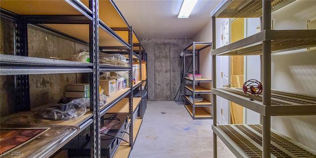 4100 Highland Castle Court, Las Vegas, NV 89129