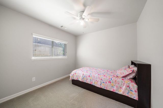 146 S Star Ridge Circle, The Woodlands, TX 77382