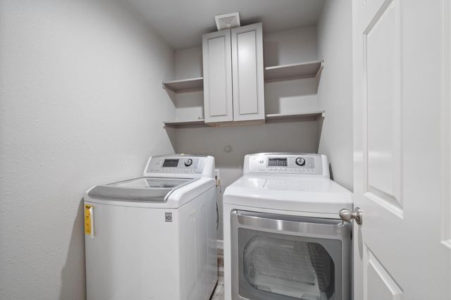 146 S Star Ridge Circle, The Woodlands, TX 77382