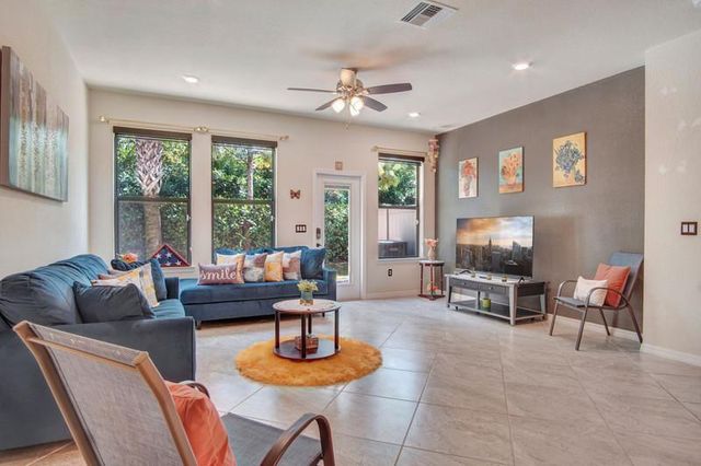 2374 Post St, Street, Palm Springs, FL 33406