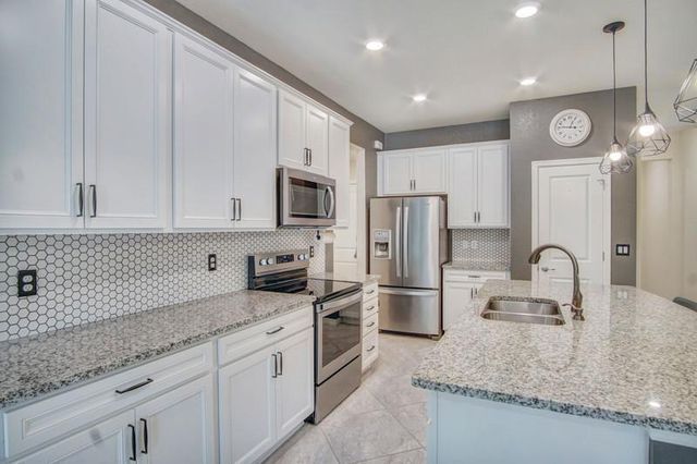 2374 Post St, Street, Palm Springs, FL 33406