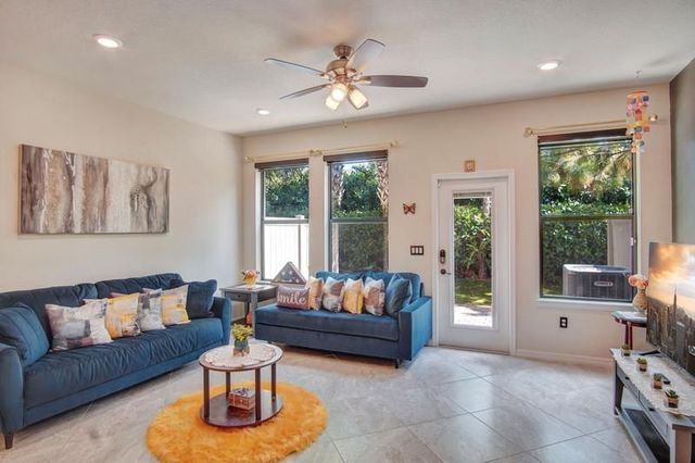 2374 Post St, Street, Palm Springs, FL 33406