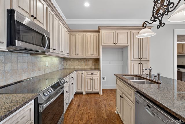 88 Bright Spot Street, Pike Road, AL 36064
