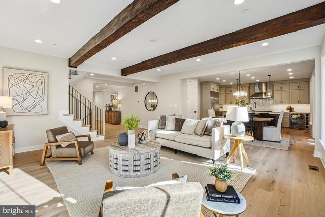 8802 RIDGE RD, Bethesda, MD 20817