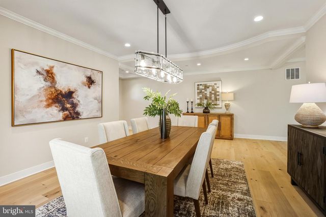 8802 RIDGE RD, Bethesda, MD 20817