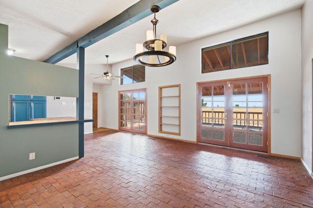 14326 Oakwood Place NE, Albuquerque, NM 87123