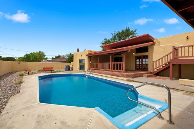 14326 Oakwood Place NE, Albuquerque, NM 87123