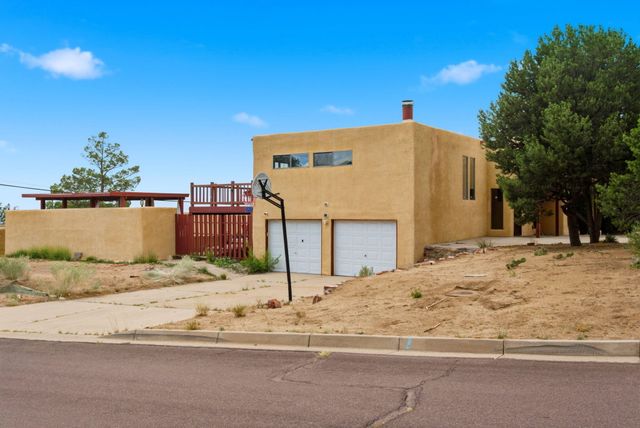 14326 Oakwood Place NE, Albuquerque, NM 87123
