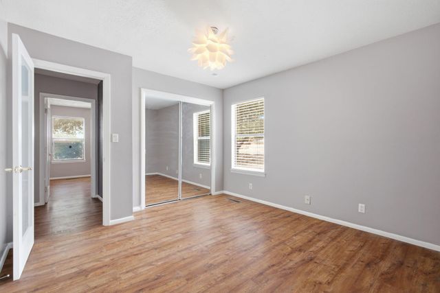 14326 Oakwood Place NE, Albuquerque, NM 87123