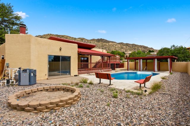 14326 Oakwood Place NE, Albuquerque, NM 87123