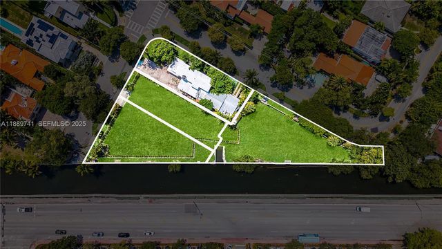 18th st Michigan Avenue, Miami Beach, FL 33139