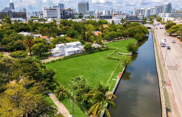 18th st Michigan Avenue, Miami Beach, FL 33139