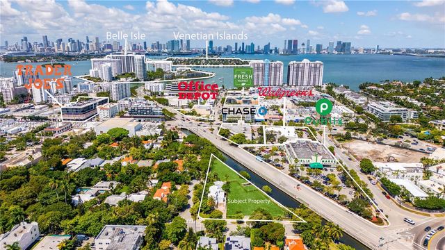 18th st Michigan Avenue, Miami Beach, FL 33139