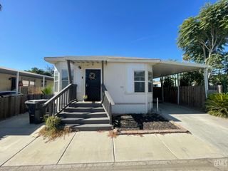 48 Cedarwood Lane, Bakersfield, CA 93308