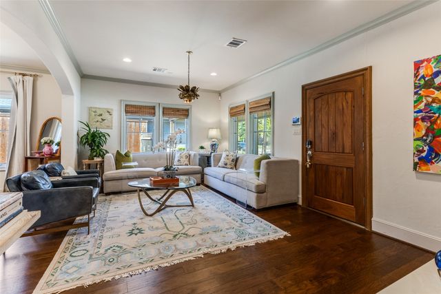 6338 Llano Avenue, Dallas, TX 75214