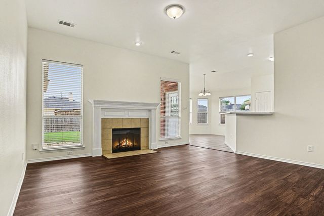 2521 Ash Creek, Mesquite, TX 75181