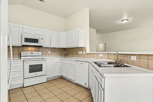 2521 Ash Creek, Mesquite, TX 75181