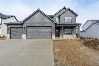 5206 Finlen Lane, Bloomington, IL 61705