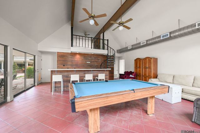 8792 W Fairway Dr, Baton Rouge, LA 70809