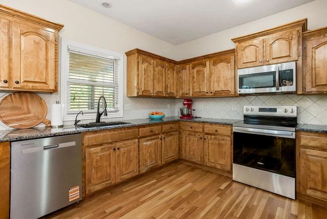 1915 W Ferrel Drive, Olathe, KS 66061