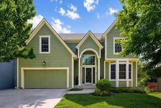 1915 W Ferrel Drive, Olathe, KS 66061