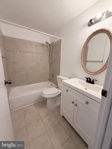 8081 STEEPLE CHASE CT, Springfield, VA 22153