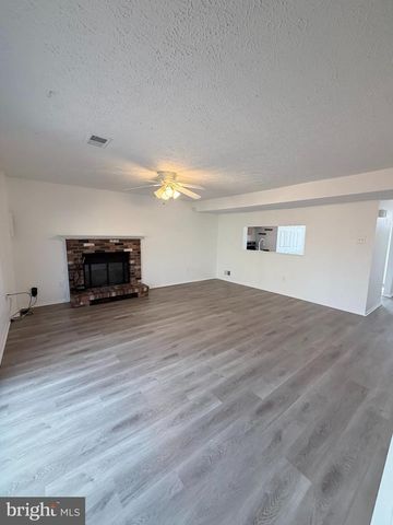 8081 STEEPLE CHASE CT, Springfield, VA 22153