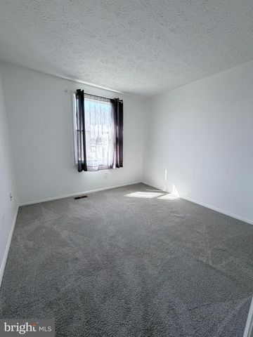 8081 STEEPLE CHASE CT, Springfield, VA 22153