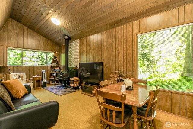 38115 564th ST CT E, Ashford, WA 98304