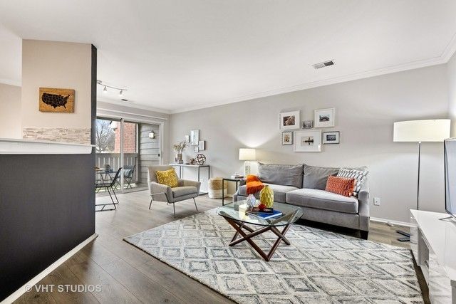 1650 Buttonwood Circle 3115, Schaumburg, IL 60173
