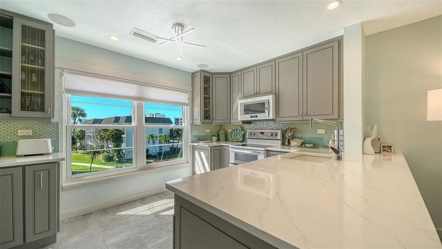 4440 EXETER DRIVE 301, Longboat Key, FL 34228