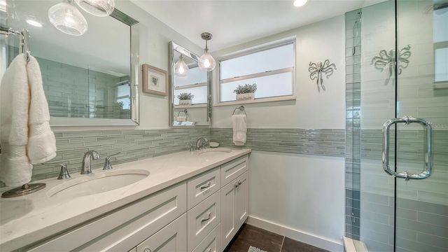 4440 EXETER DRIVE 301, Longboat Key, FL 34228