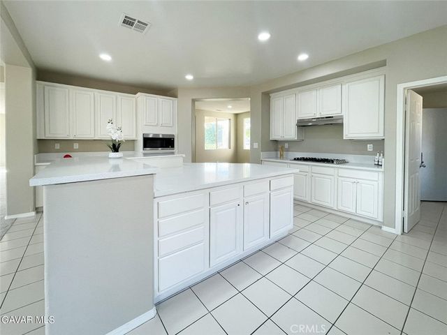 6727 Miramar Lane, Palmdale, CA 93551