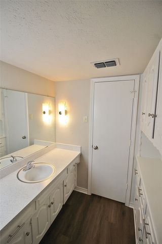 4219 Oak Arbor Drive, Dallas, TX 75233