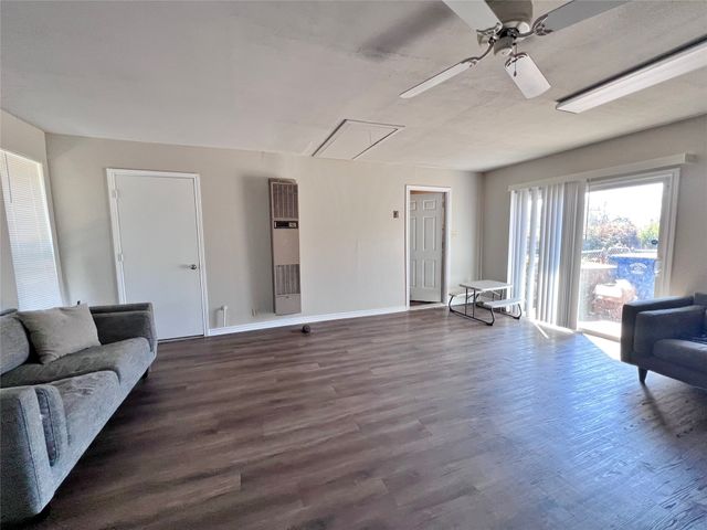 4219 Oak Arbor Drive, Dallas, TX 75233