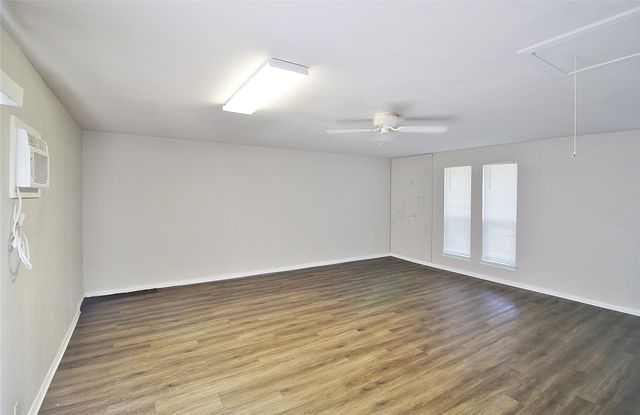 4219 Oak Arbor Drive, Dallas, TX 75233