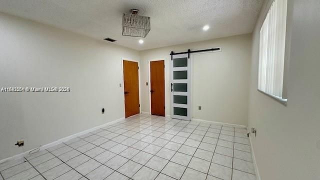 1801 NW 5th St, Miami, FL 33125