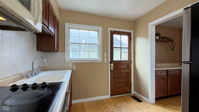 5121 Rosslyn Avenue, Indianapolis, IN 46205