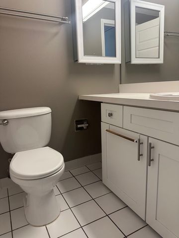 5830 Oakwood Drive 3H, Lisle, IL 60532