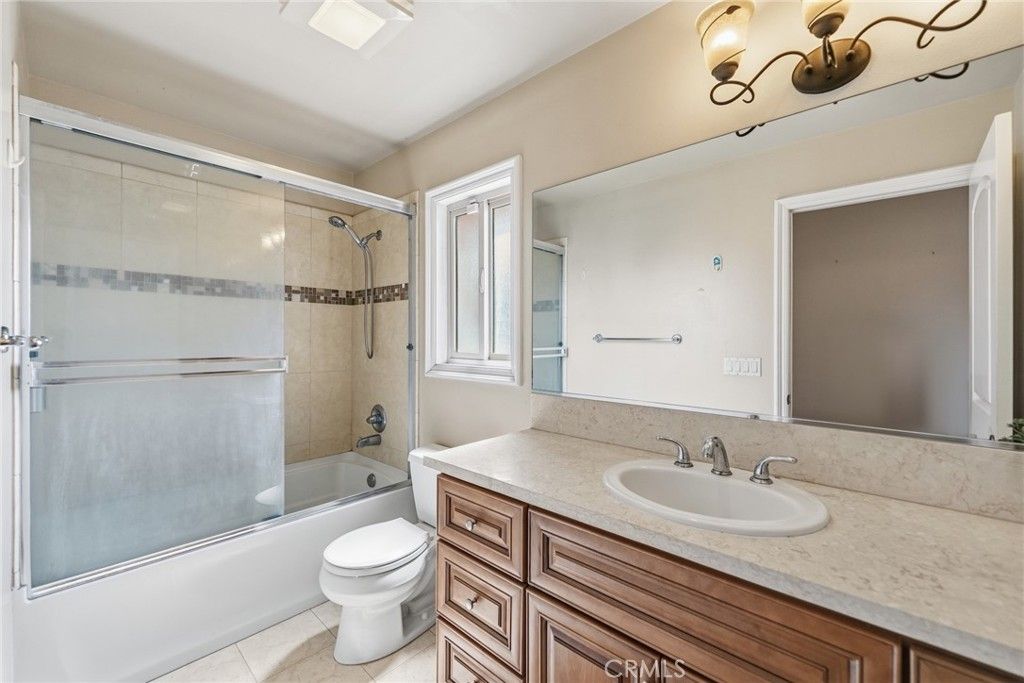 Image 14 of property listing at 4825 Arden Dr, Temple City, CA 91780