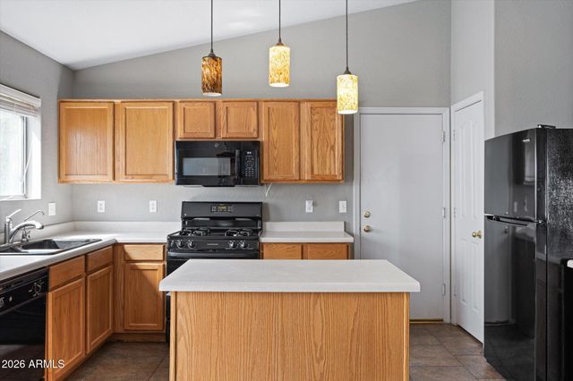 30379 N CORAL BEAN Drive, San Tan Valley, AZ 85143