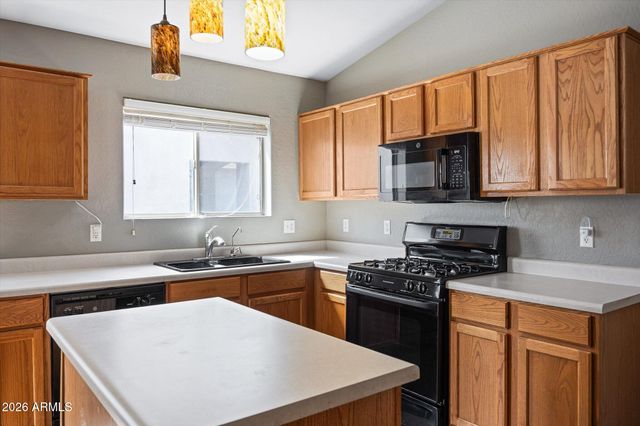 30379 N CORAL BEAN Drive, San Tan Valley, AZ 85143