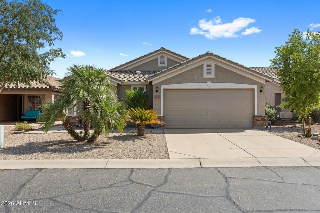 30379 N CORAL BEAN Drive, San Tan Valley, AZ 85143