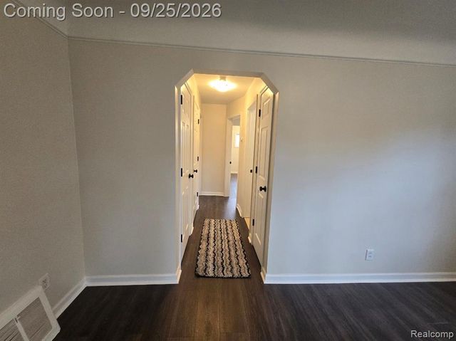 486 Lincoln Avenue, Lincoln Park, MI 48146