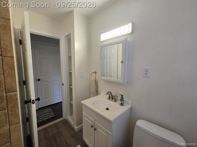 486 Lincoln Avenue, Lincoln Park, MI 48146