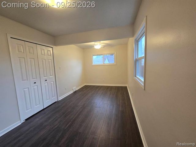 486 Lincoln Avenue, Lincoln Park, MI 48146