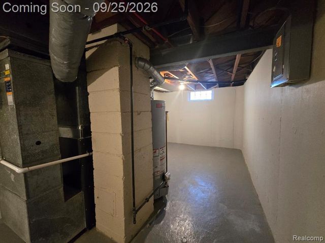 486 Lincoln Avenue, Lincoln Park, MI 48146